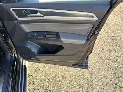 2022 Volkswagen Atlas — photo 14 view