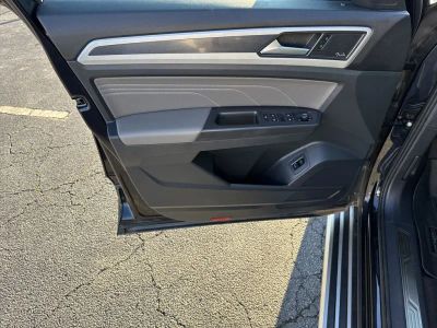 2022 Volkswagen Atlas — photo 10 view