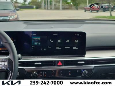 2026 Kia Sorento — photo 17 view