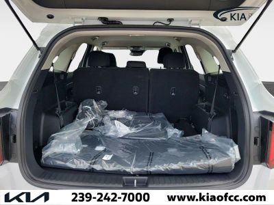 2026 Kia Sorento — photo 10 view
