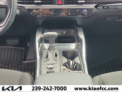 2026 Kia Sorento — photo 18 view