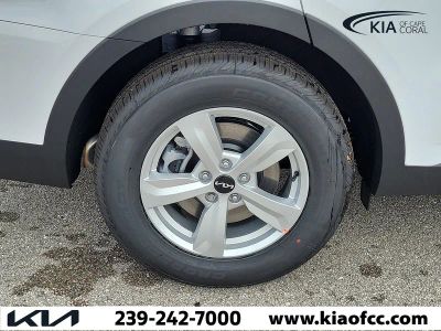 2026 Kia Sorento — photo 9 view