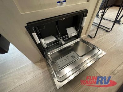 2026 Forest River RV Cherokee Arctic Wolf - Photo 19