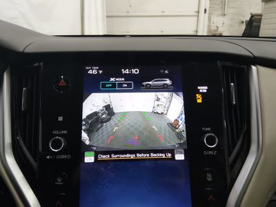 2020 Subaru Outback — photo 17 view