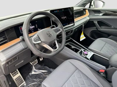 2026 Volkswagen Tiguan — photo 26 view