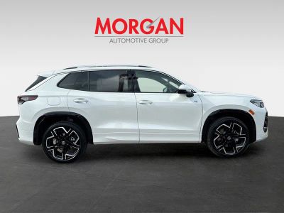 2026 Volkswagen Tiguan — side profile view