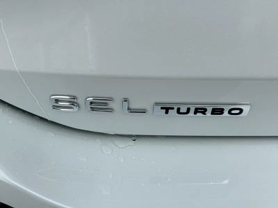 2026 Volkswagen Tiguan — photo 12 view