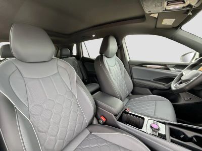 2026 Volkswagen Tiguan — photo 15 view
