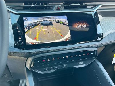 2026 Jeep Cherokee — photo 14 view
