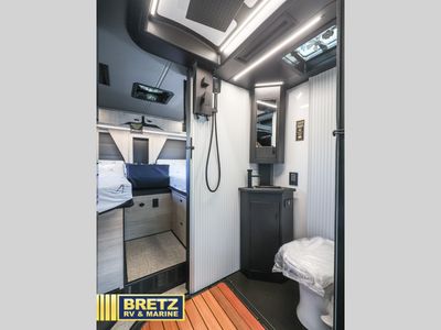 2026 Grand Design Lineage Series M - Photo 12