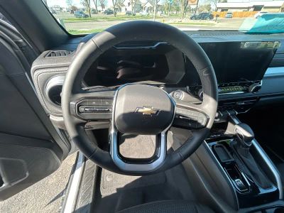 2024 Chevrolet Colorado — photo 19 view