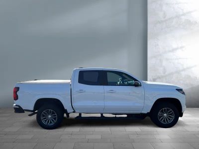 2024 Chevrolet Colorado — photo 7 view