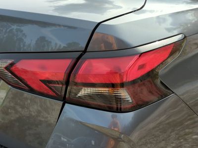 2025 Nissan Versa — photo 11 view