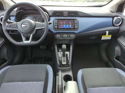 2025 Nissan Versa — photo 14 view