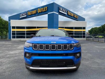 2023 Jeep Compass — side profile view