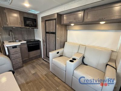 2025 Winnebago Minnie Winnie - Photo 8