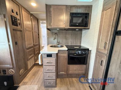 2025 Winnebago Minnie Winnie - Photo 12
