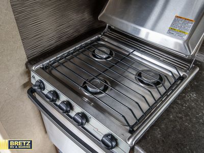 2017 Lance Lance Travel Trailers - Photo 14