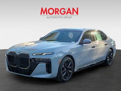 2026 BMW i7 — side profile view