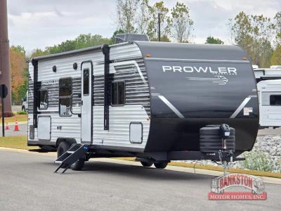 2026 Prowler 2600BH — front three-quarter view