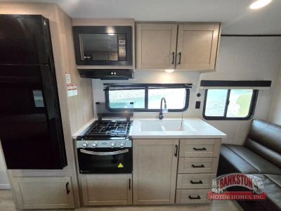 2026 Prowler 2600BH — photo 9 view