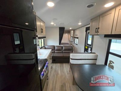 2026 Prowler 2600BH — photo 23 view