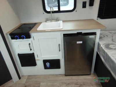 2027 Venture RV Campbound — photo 8 view