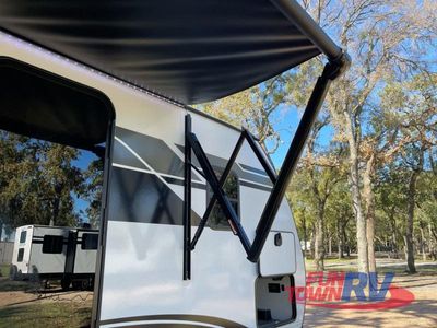 2025 CrossRoads RV Sunset Trail - Photo 2
