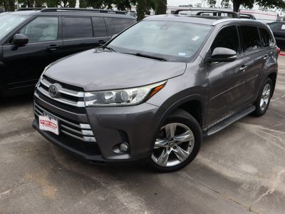 2017 Toyota Highlander - Photo 4