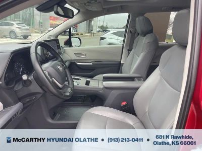 2021 Toyota Sienna - Photo 4