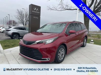 2021 Toyota Sienna - Photo 1