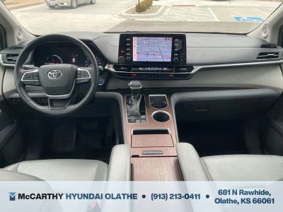 2021 Toyota Sienna - Photo 3