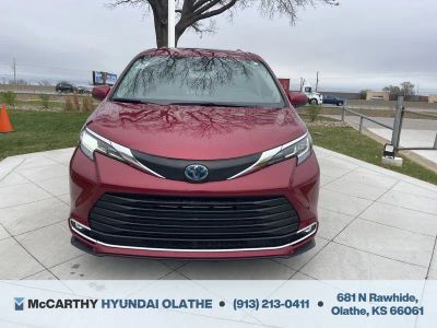 2021 Toyota Sienna - Photo 13