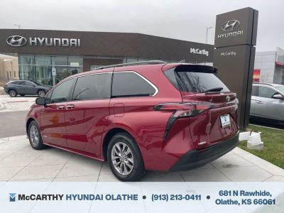 2021 Toyota Sienna - Photo 15