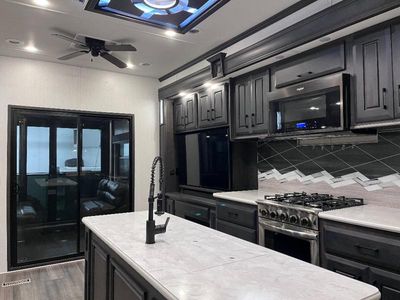 2021 DRV Luxury Suites FullHouse - Photo 6