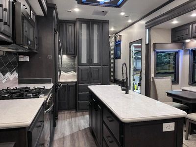 2021 DRV Luxury Suites FullHouse - Photo 11