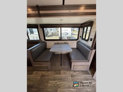 2016 CrossRoads RV SUNET TRAIL — photo 17 view