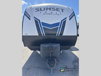 2016 CrossRoads RV SUNET TRAIL — front three-quarter view