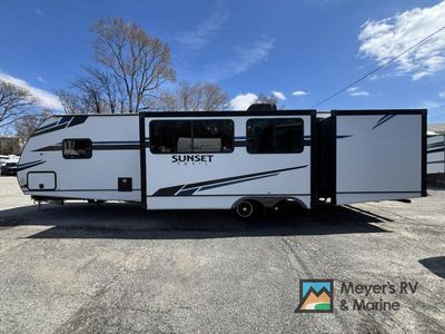 2016 CrossRoads RV SUNET TRAIL — photo 8 view