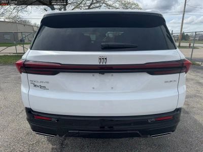 2026 Buick Enclave — detail view