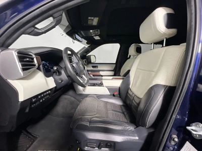 2023 Toyota Tundra — photo 12 view