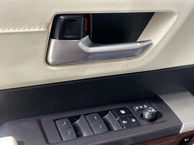 2023 Toyota Tundra — photo 14 view