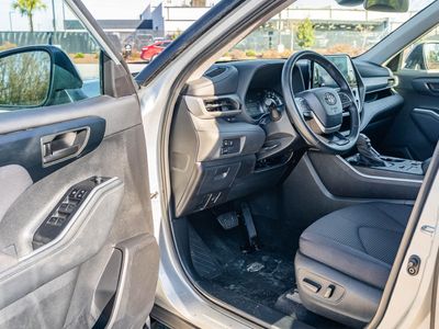 2024 Toyota Highlander - Photo 17