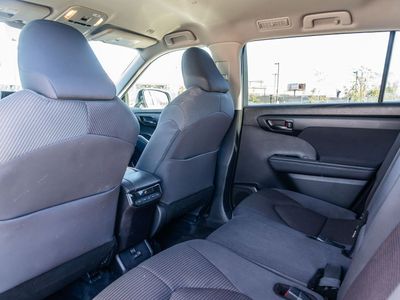 2024 Toyota Highlander - Photo 16