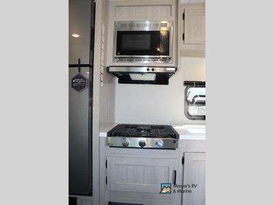 2026 Coachmen RV Catalina Summit Series 8 - Photo 17