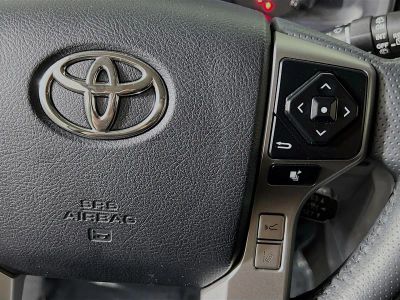 2024 Toyota 4Runner — photo 17 view