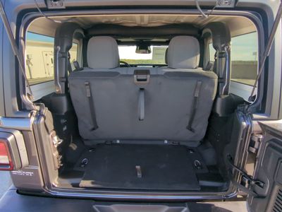 2026 Jeep Wrangler - Photo 14