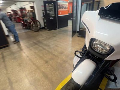 2025 Harley-Davidson FLHX - Street Glide — photo 8 view