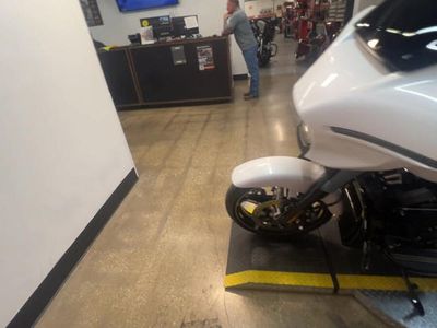 2025 Harley-Davidson FLHX - Street Glide — photo 9 view
