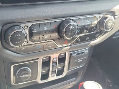 2024 Jeep Wrangler 4xe — photo 27 view